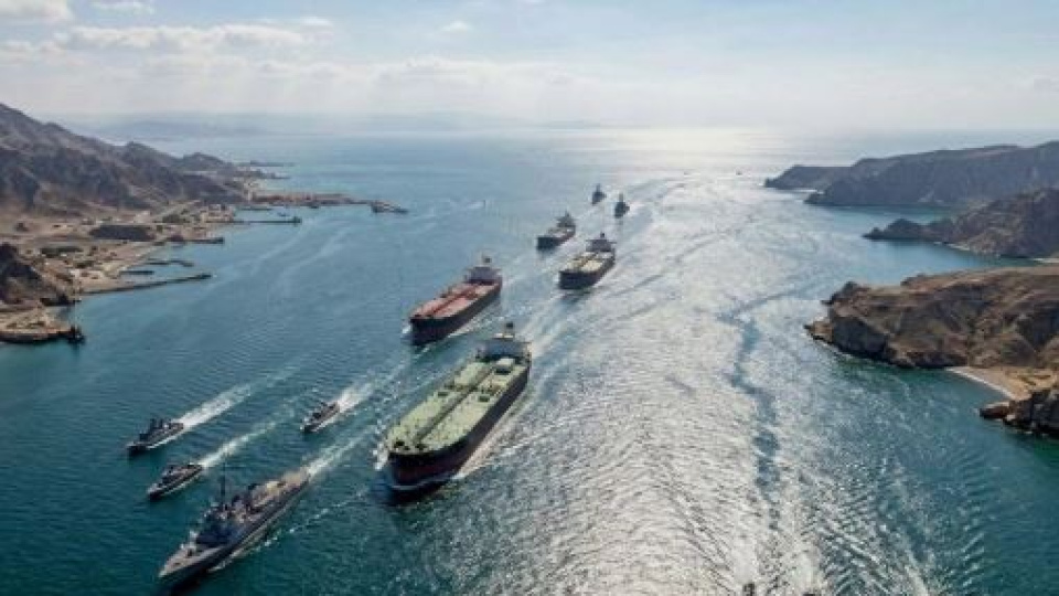 Trump: Hürmüz Boğazı Açık Ama Abluka Devam Edecek