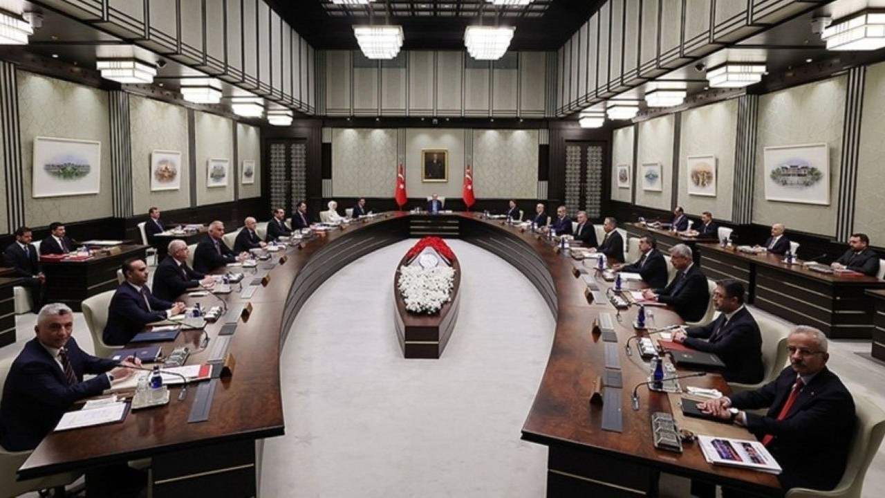 Kabine bestepede toplanacak kritik basliklar masada 5E4acpsN